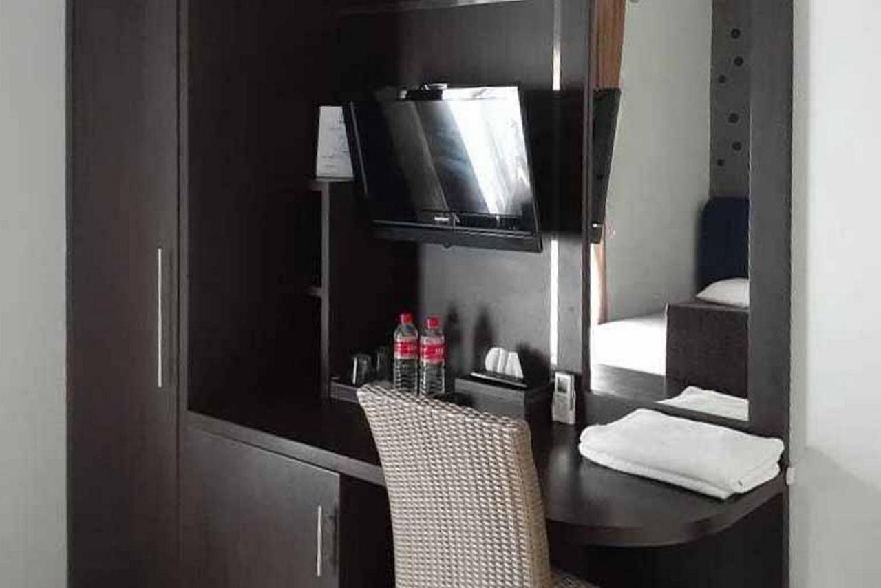 Hotel Reddoorz Near Pantai Panjang Bengkulu 2 Exterior foto
